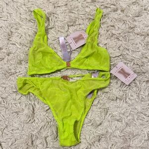 Savage X Fenty Vibrant Lime Bra Set